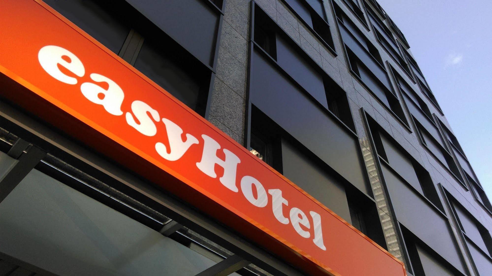 Easyhotel Frankfurt City Center Frankfurt am Main Exterior photo